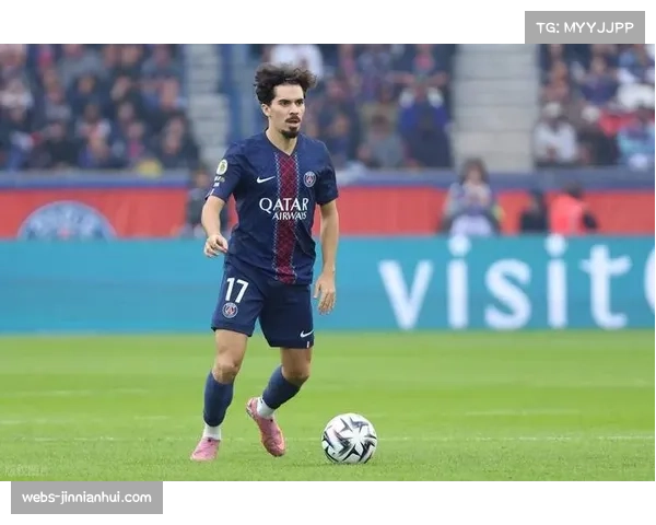 巴黎圣日耳曼小将姆巴耶创年龄纪录，青训成果显着