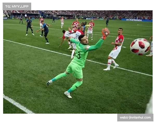 “战术板:风暴队季前赛频繁使用西班牙挡拆,效果显著” “战术板:风暴队季前赛频繁使用西班牙挡拆,效果显著”